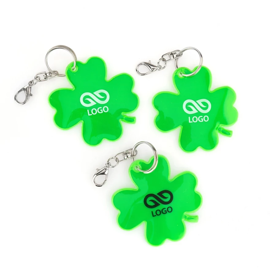 Reflective key ring Clover