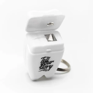 Toothy dental floss fob - White