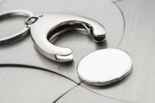 2-in-1 TOKEN key ring